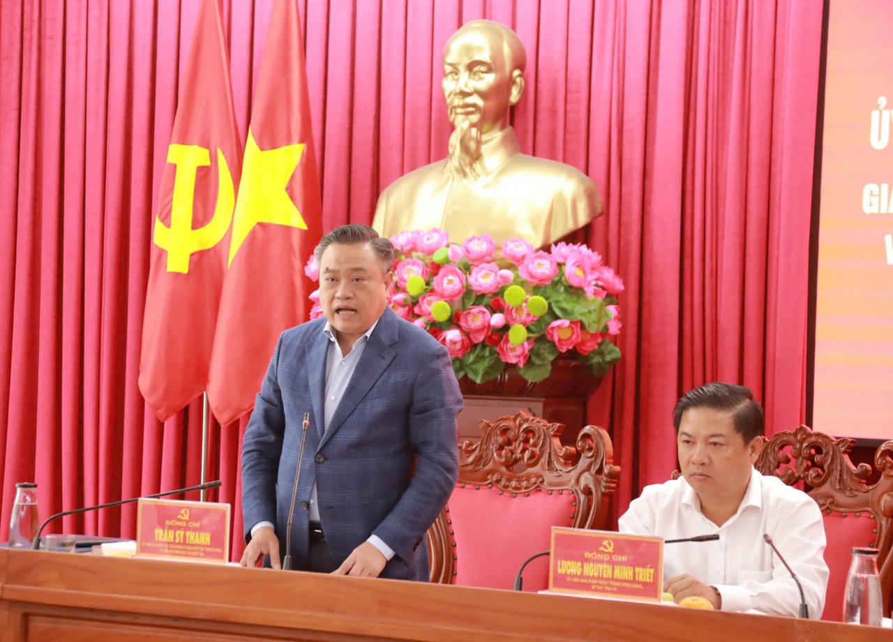 Chủ nhiệm Ủy ban Kiểm tra Trung ương Trần Sỹ Thanh đề nghị Đắk Lắk&nbsp;cần chú trọng hơn nữa công tác tuyên truyền để cử tri hiểu rõ ý nghĩa của cuộc bầu cử. (Ảnh Văn Nguyên)&nbsp;