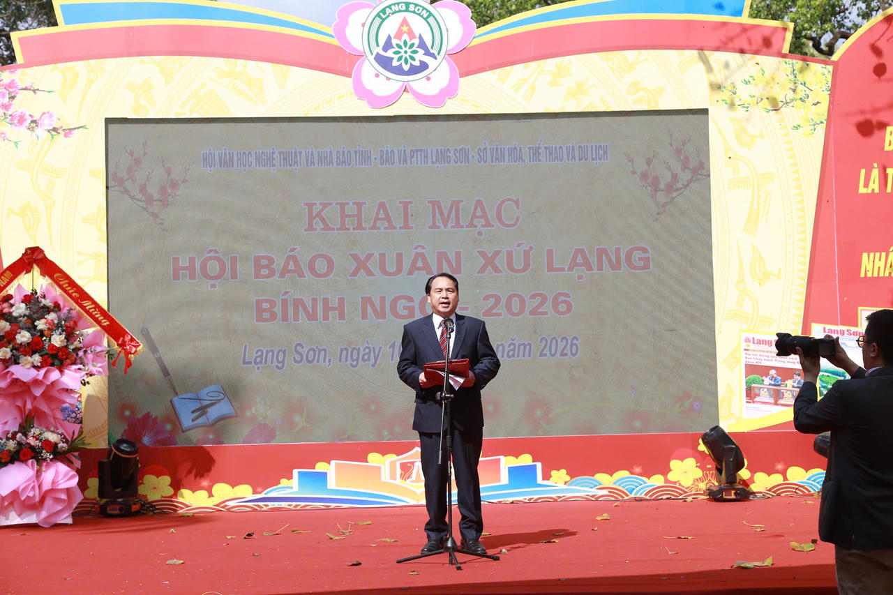 Ông Nguyễn Phúc Hà, Chủ tịch Hội Văn học Nghệ thuật và Nhà báo tỉnh Lạng Sơn.