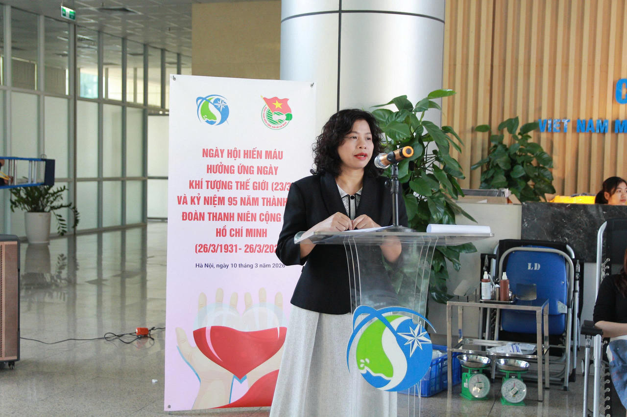 Bà Đặng Thanh Mai - Phó Cục trưởng Cục KTTV phát biểu tại ngày hội hiến máu