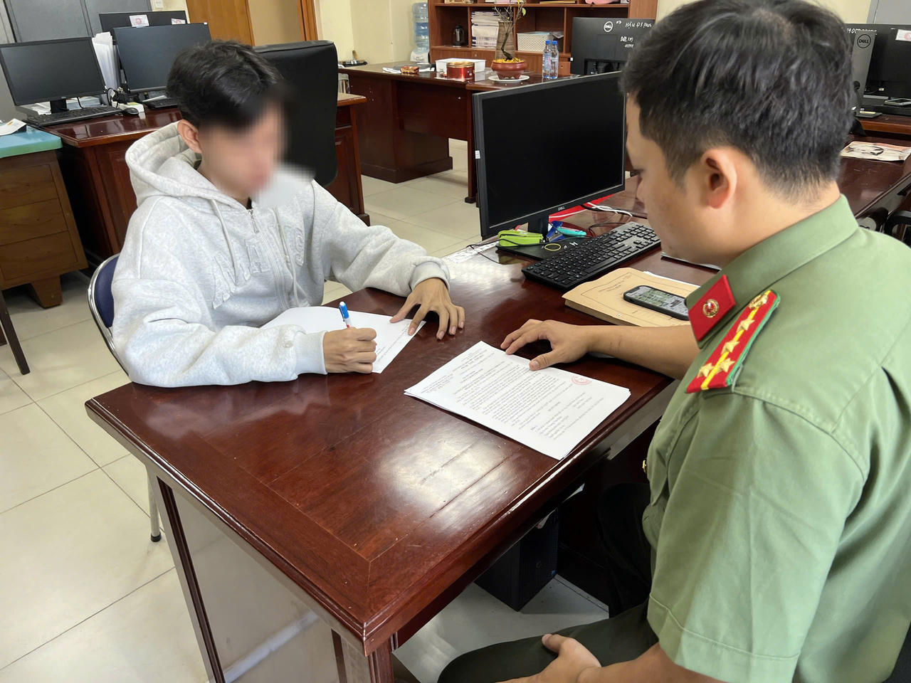 Xử phạt nam thanh niên đăng tải, phát tán trái phép phim điện ảnh 'Thỏ ơi!'