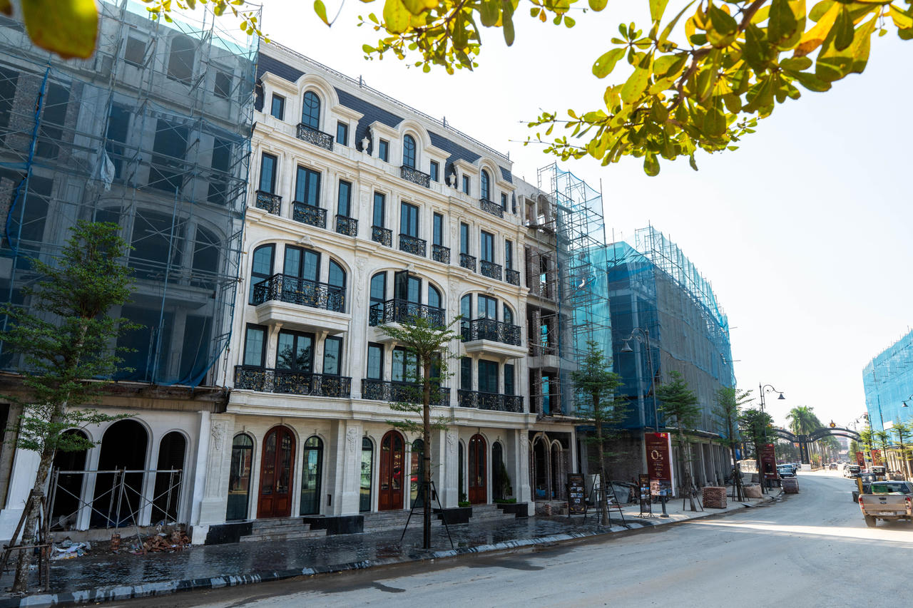 Gần 2.500 căn nhà phố châu Âu tại dự án được đồng loạt triển khai, dự kiến bàn giao từ quý 2/2026.