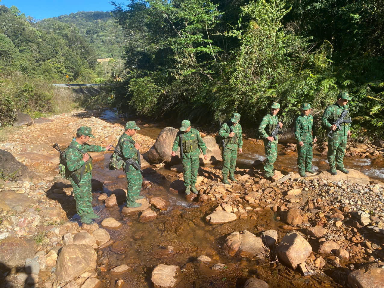 Những ‘hạt giống đỏ’ nơi biên cương Tổ quốc - Kỳ cuối: Khi bản làng trở thành cột mốc biên cương