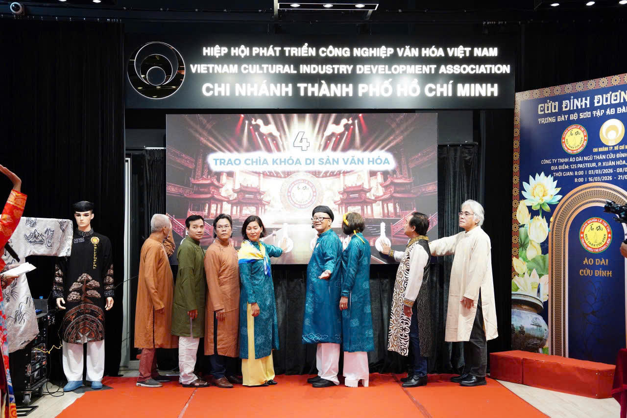 '52 tuần lễ áo dài' – Sáng kiến lan tỏa quốc phục Việt Nam