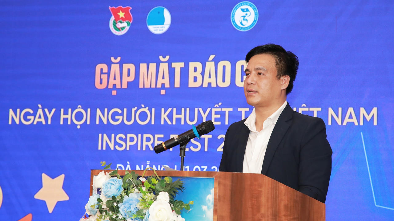 Chủ tịch Hội Thanh niên Khuyết tật Việt Nam Phạm Văn Thành phát biểu tại buổi gặp mặt báo chí, tổ chức tại TP Đà Nẵng.