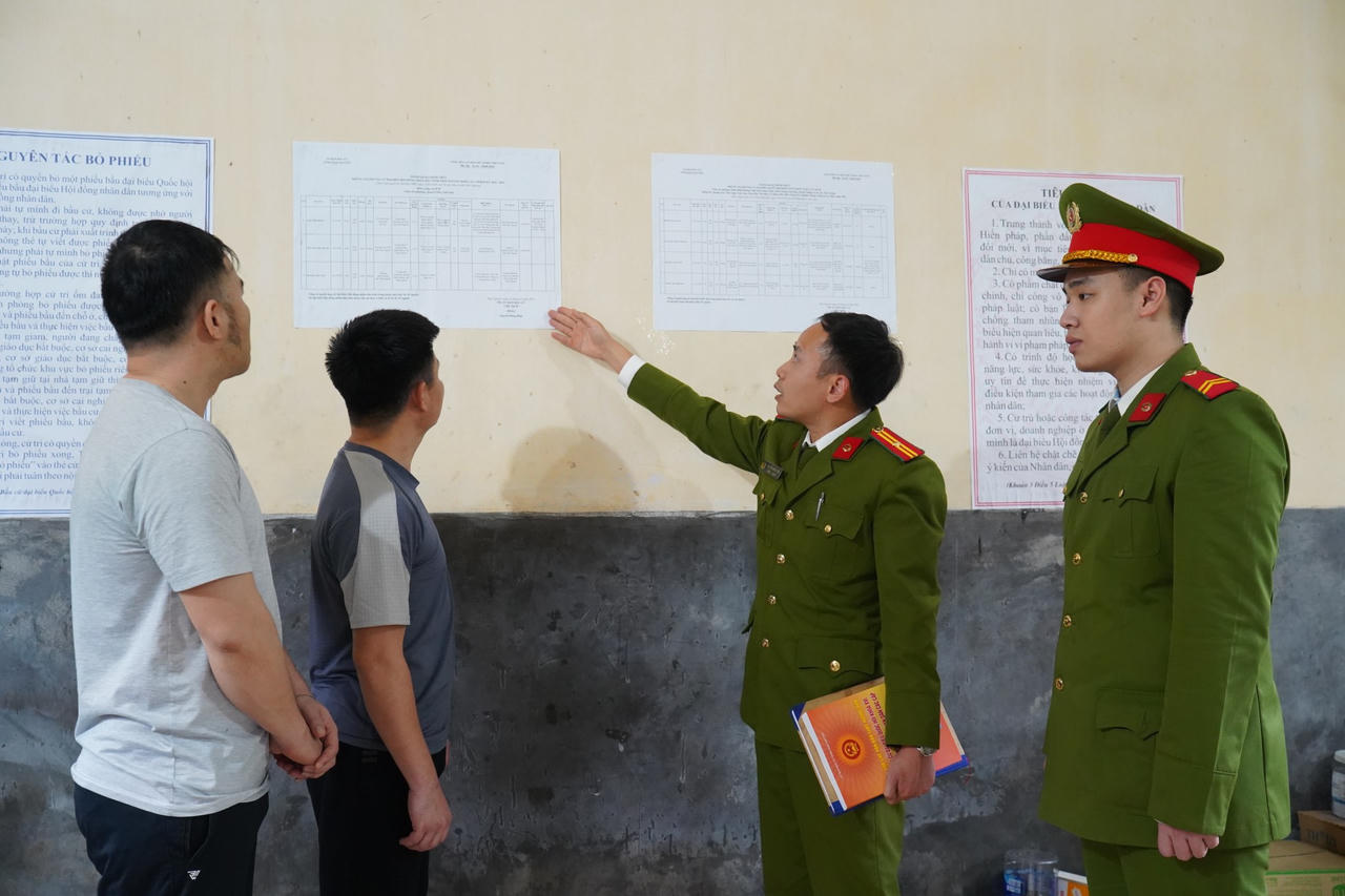 Tuyên truyền về quyền và nghĩa vụ của công dân, nguyên tắc bầu cử.