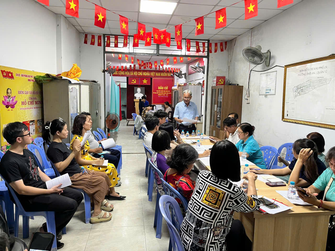 Tổ bầu cử số 24 phường Thới An họp phân công nhiệm vụ. (Ảnh: UBND phường Thới An)