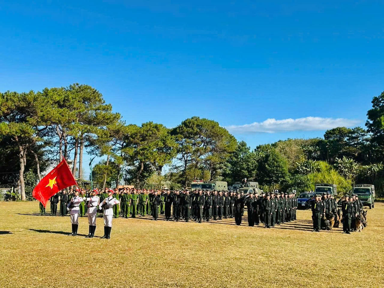 Toàn cảnh Lễ ra quân huấn luyện lực lượng CSCĐ năm 2026.