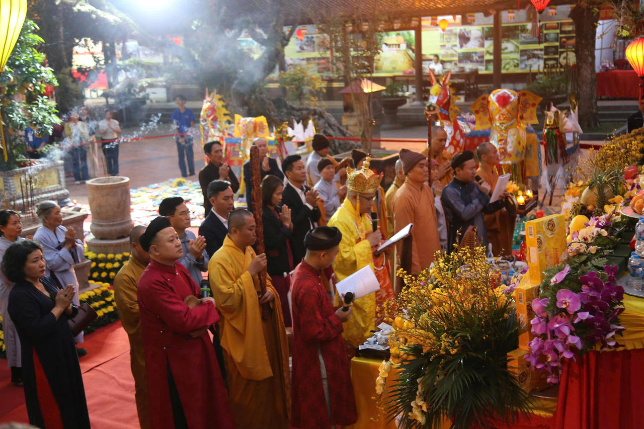 Lễ Mông Sơn thí thực trong Lễ hội mùa Xuân Côn Sơn - Kiếp Bạc
