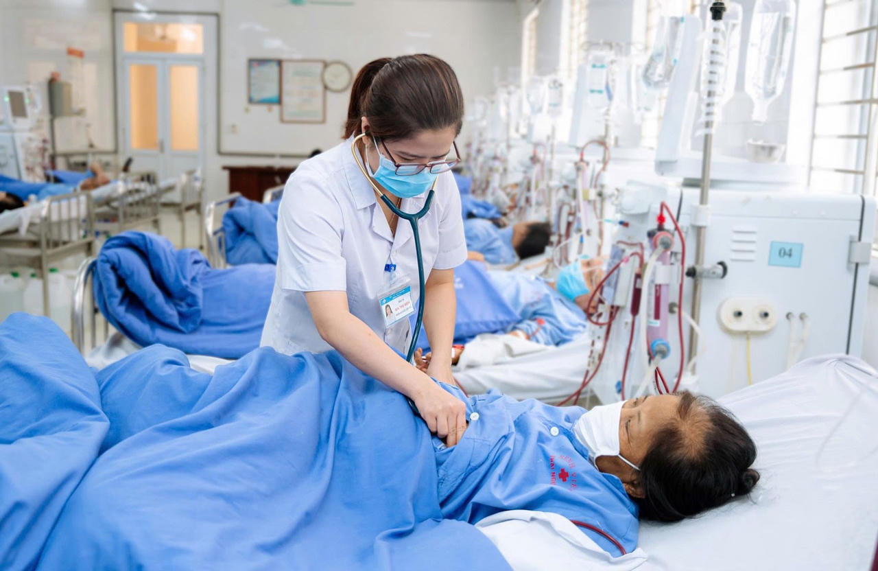 Các cơ sở y tế chủ động bố trí nhân lực, vừa bảo đảm công tác khám, chữa bệnh, vừa tạo điều kiện để cán bộ, nhân viên tham gia bầu cử.