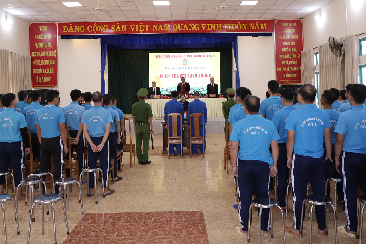 Lâm Đồng: Xét xử lưu động 2 vụ án sử dụng trái phép chất ma túy tại cơ sở cai nghiện