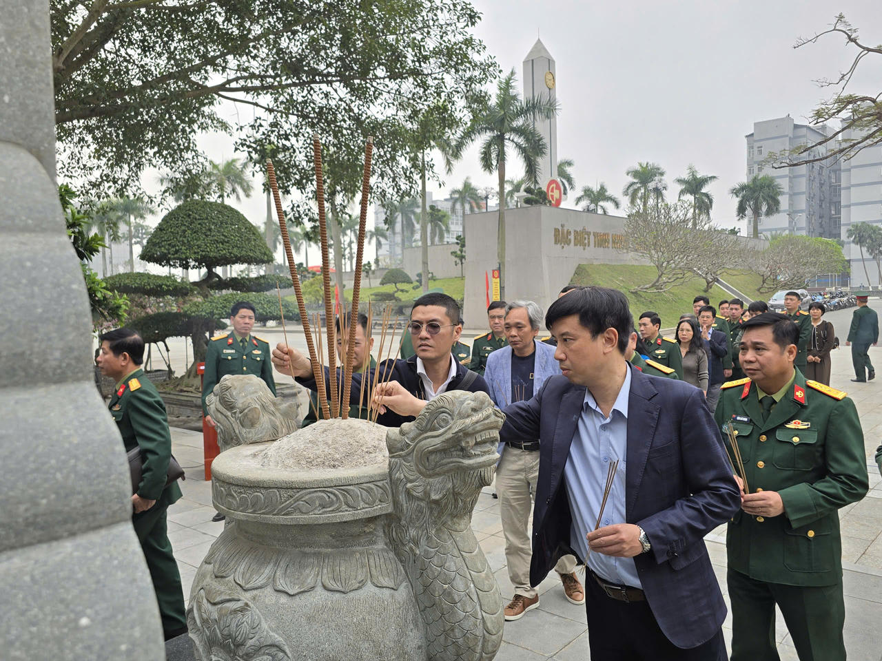 Lễ dâng hương tại Nhà bia tưởng niệm Liệt sĩ Đặc công ngày 12/3/2026.