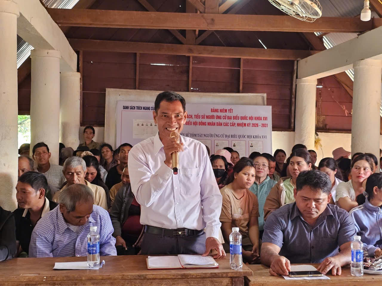 Rộn ràng không khí ngày hội bầu cử ở xã vùng biên tỉnh Lâm Đồng