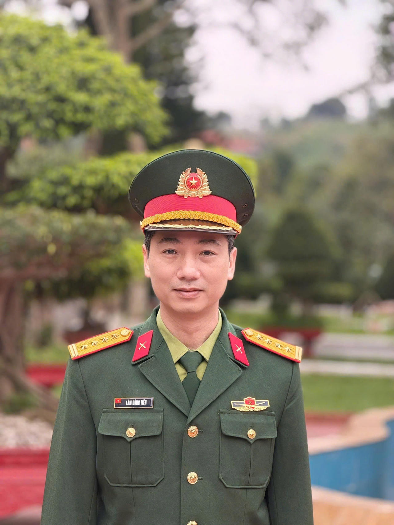 Đại tá Lâm Dũng Tiến, Bí thư Đảng ủy, Chính ủy Sư đoàn 316.