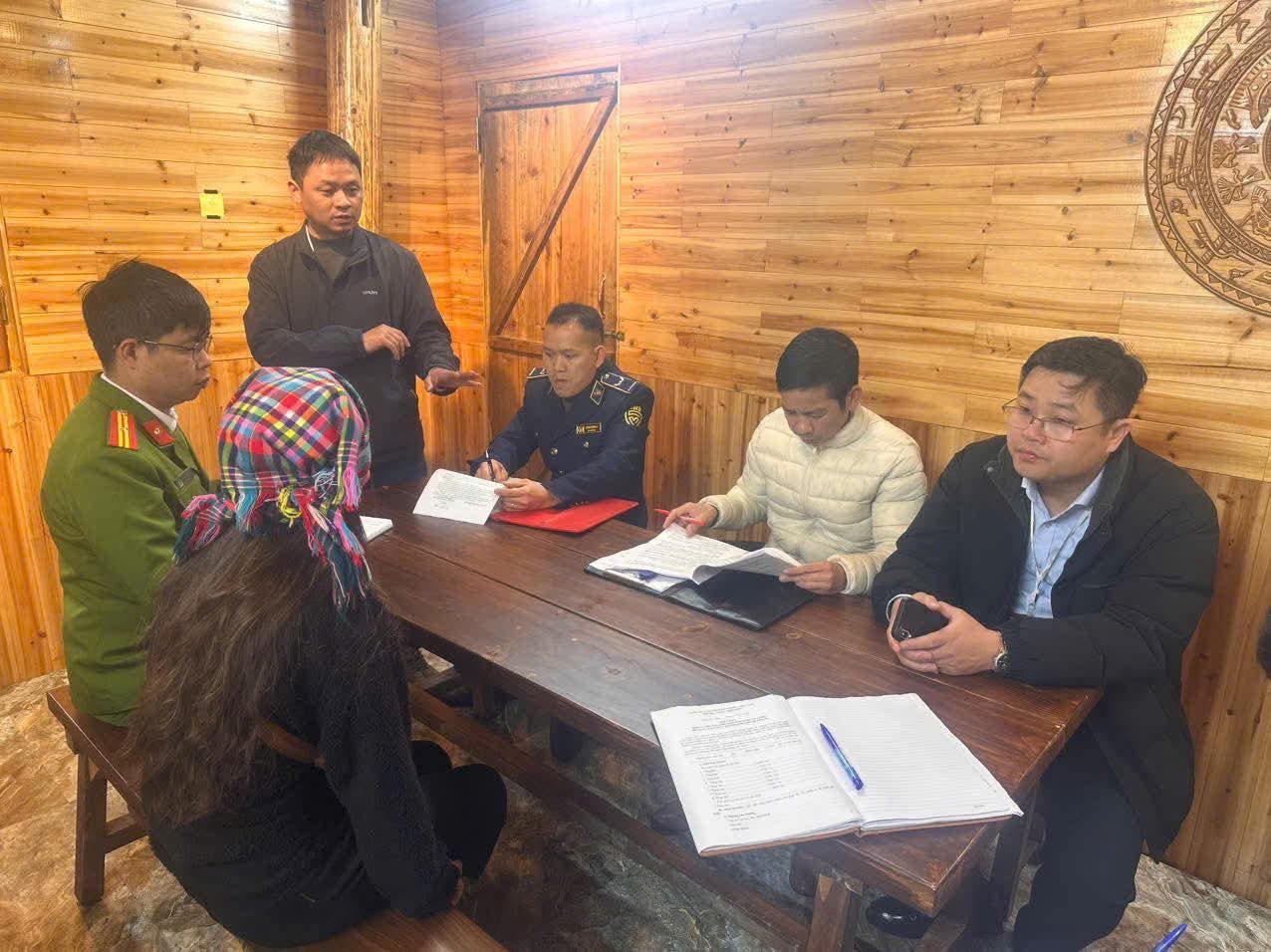 Tuyên Quang: Loạt cơ sở kinh doanh du lịch ở Lũng Cú bị xử phạt và đình chỉ hoạt động