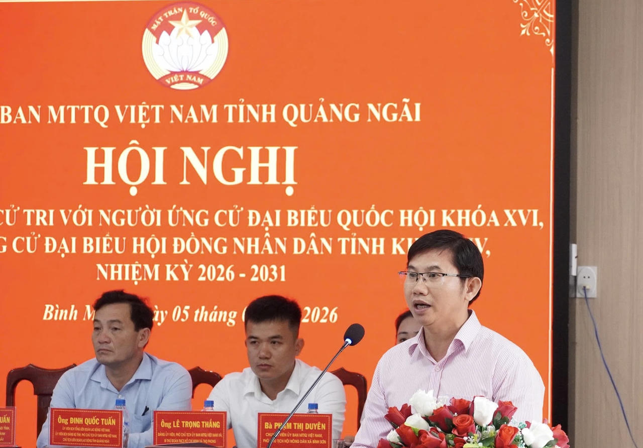Ứng cử viên Nguyễn Ngọc Tuấn tiếp xúc cử tri, trình bày chương trình hành động