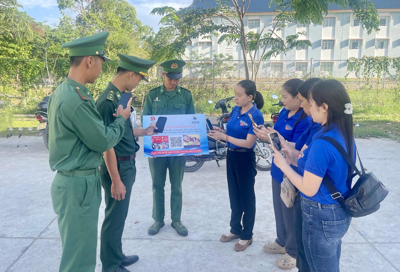 Bộ đội Biên phòng tỉnh An Giang đẩy mạnh tuyên truyền bầu cử bằng nhiều mô hình thiết thực.