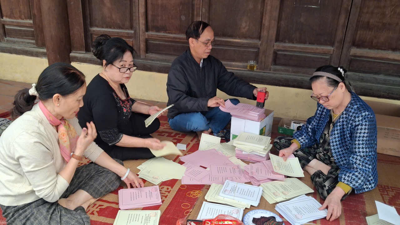 Cầu Giấy (Hà Nội) sẵn sàng cho ngày hội non sông