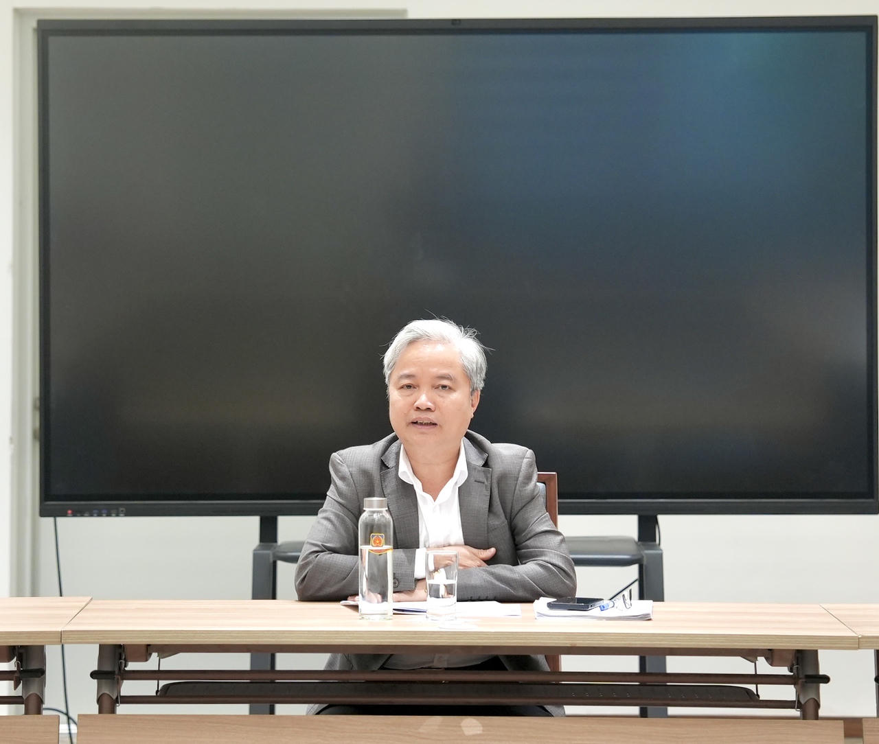 Phó Bí thư chuyên trách Đảng ủy Bộ Tư pháp Nguyễn Quang Thái phát biểu.