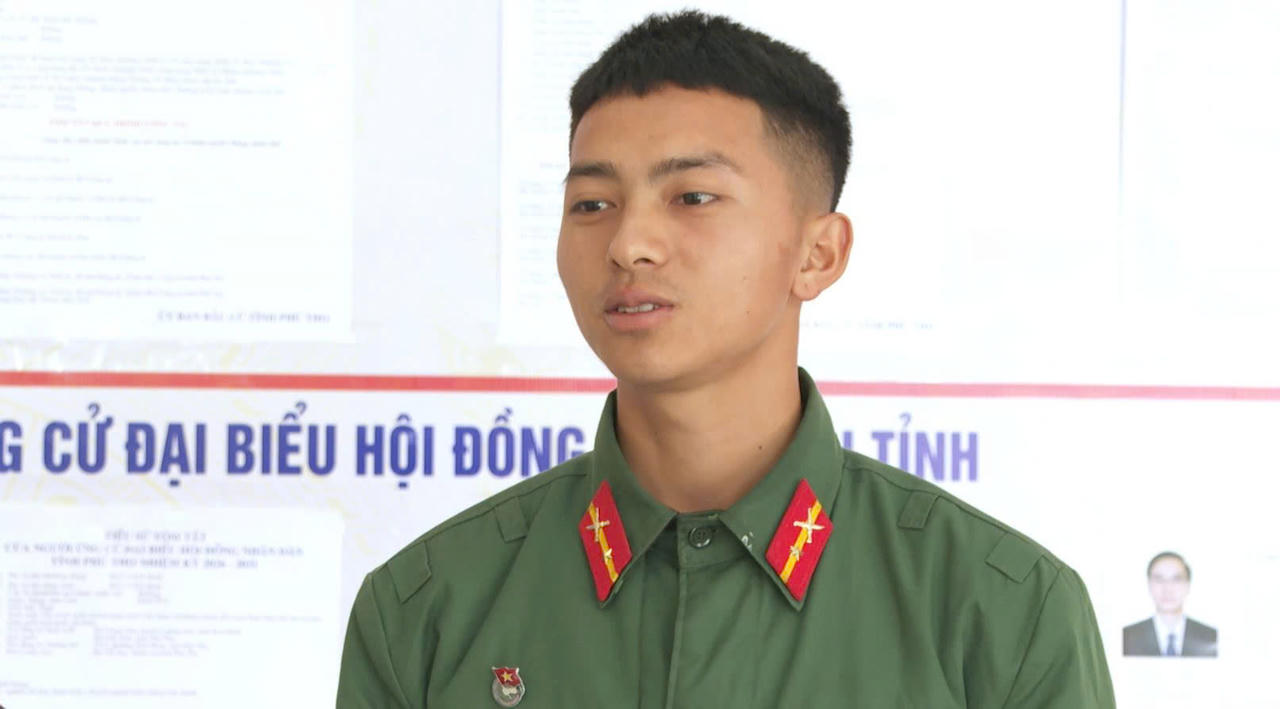 Chiến sĩ Lý Văn Phương, Tiểu đoàn 16, Sư đoàn 316 chia sẻ rằng thông qua các buổi tuyên truyền, anh và nhiều đồng đội hiểu rõ hơn ý nghĩa của cuộc bầu cử.