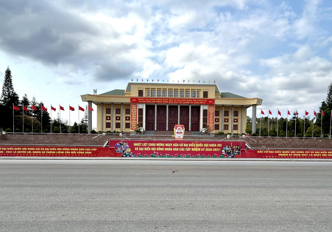 Qua 3 vòng hiệp thương, toàn tỉnh Lai Châu thống nhất 13 người ứng cử đại biểu Quốc hội, bầu 7 đại biểu; 84 người ứng cử đại biểu HĐND tỉnh và 1.258 người ứng cử đại biểu HĐND cấp xã.