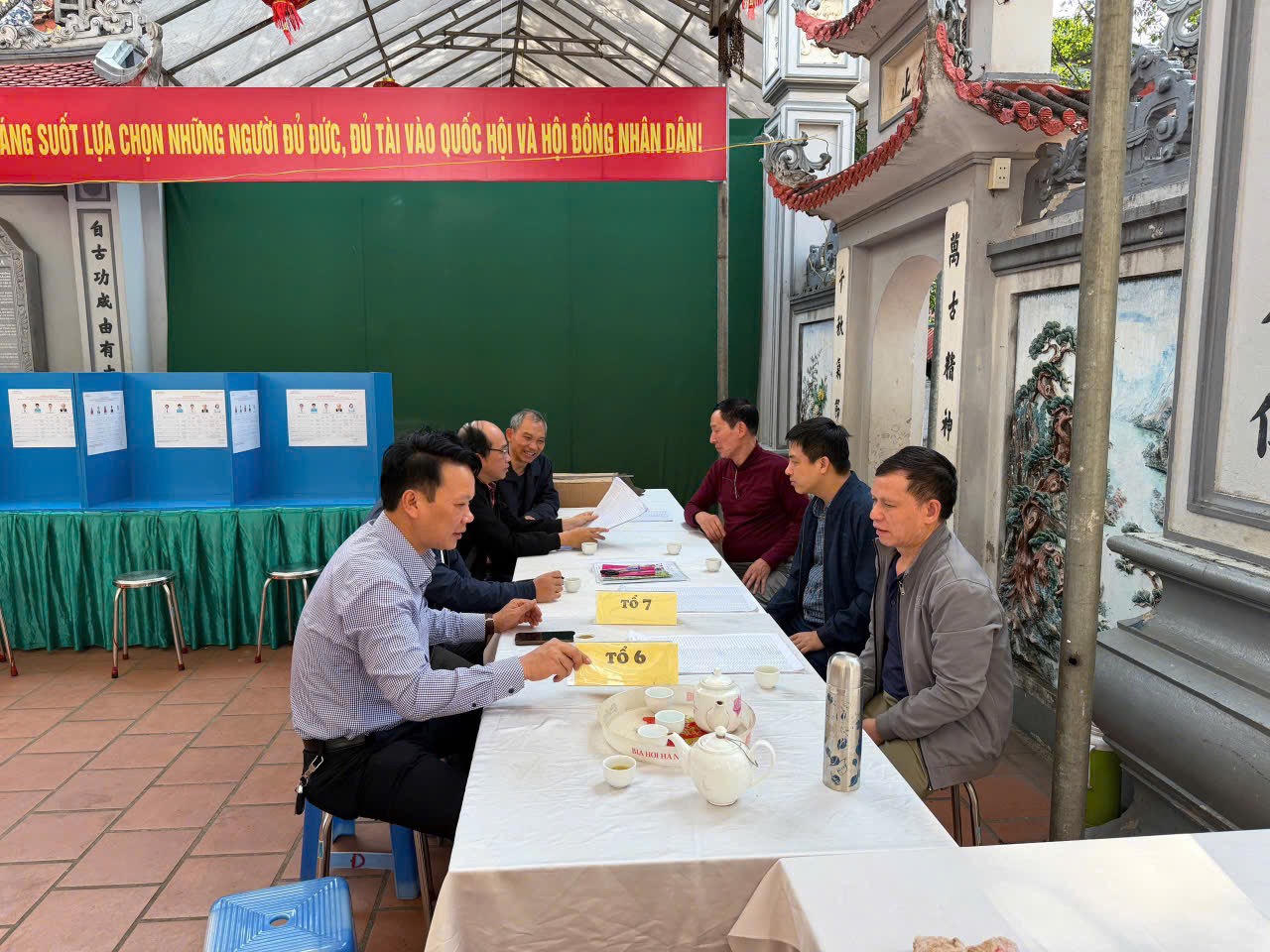 Cầu Giấy (Hà Nội) sẵn sàng cho ngày hội non sông