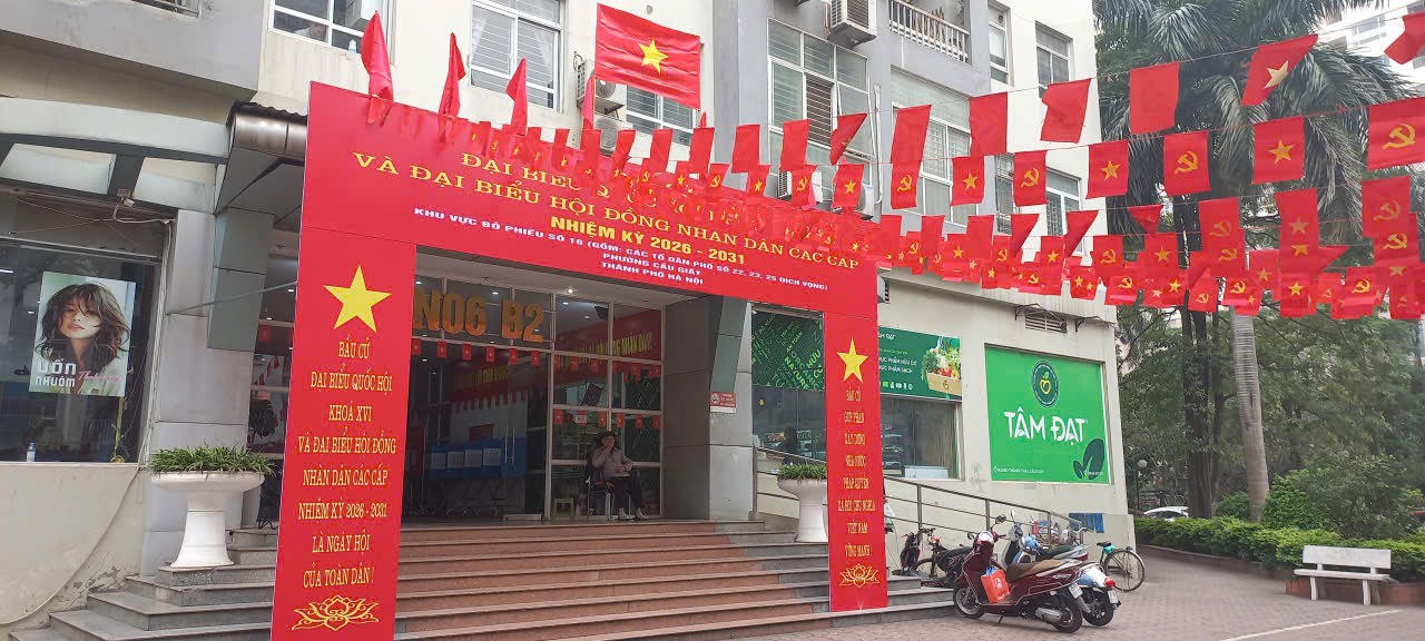 Cầu Giấy (Hà Nội) sẵn sàng cho ngày hội non sông