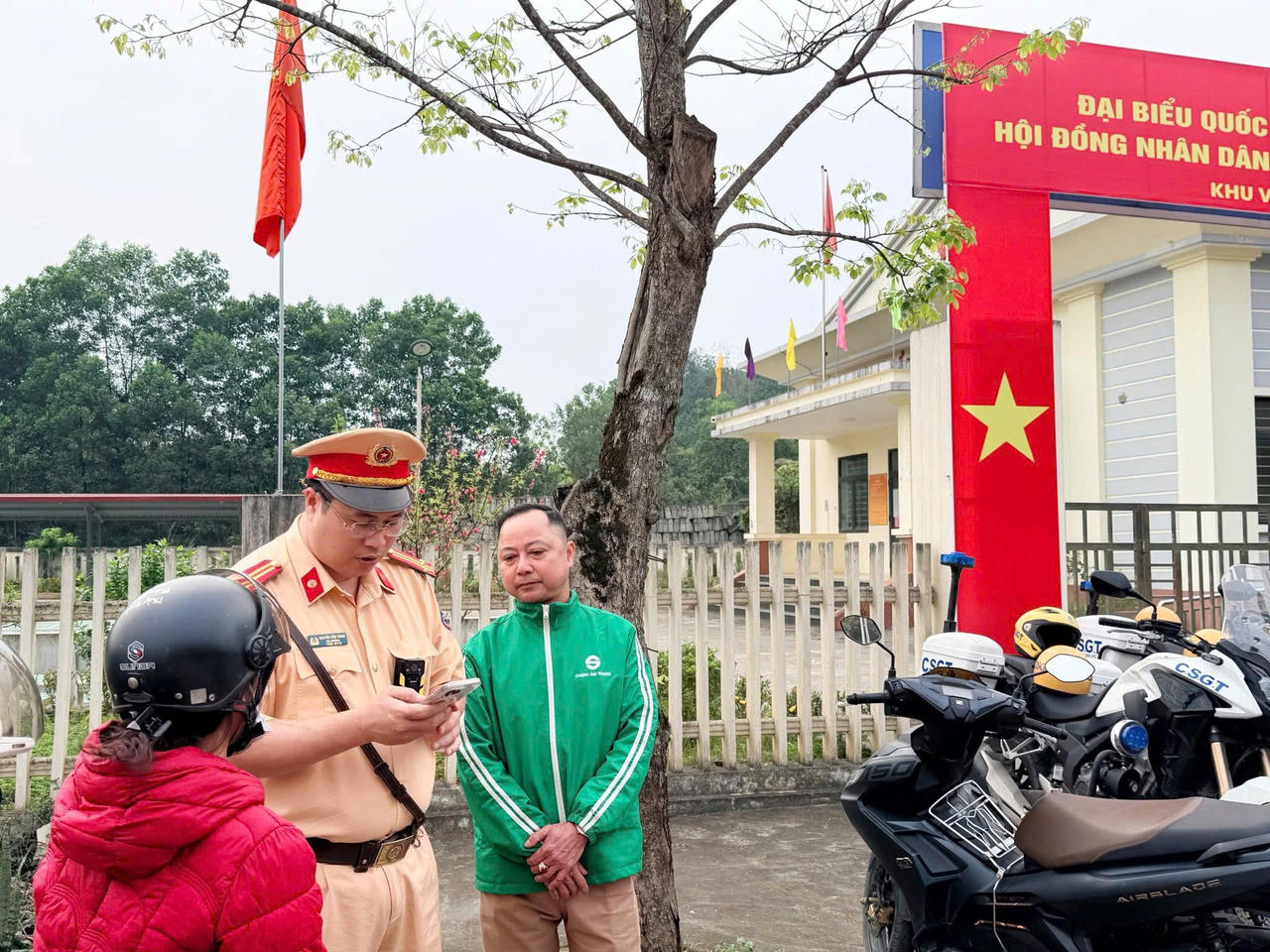 Đội CSGT đường bộ số 3 Lào Cai: Quyết tâm bảo đảm TTATGT trong "Ngày hội non sông"&nbsp;