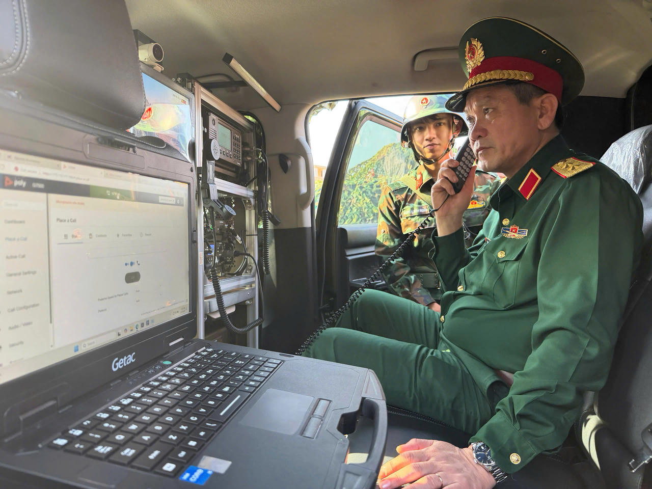 Trung tướng Lê Ngọc Hải, Tư lệnh Quân khu 5 báo động kiểm tra công tác sẵn sàng chiến đấu các đơn vị.