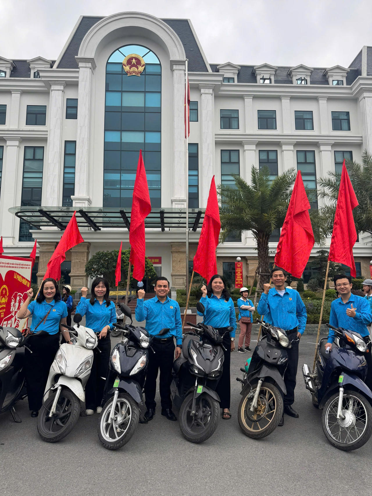 Hà Nội: Sôi nổi đoàn xe cổ động tuyên truyền hướng tới Ngày bầu cử 