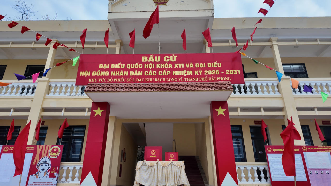 Nô nức không khí bầu cử sớm trên đảo tiền tiêu Bạch Long Vĩ