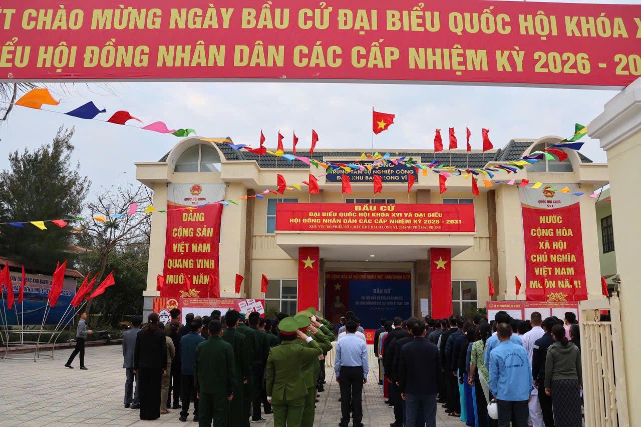 Nô nức không khí bầu cử sớm trên đảo tiền tiêu Bạch Long Vĩ