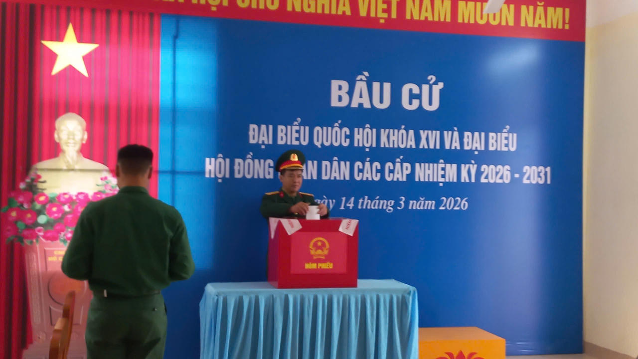 Nô nức không khí bầu cử sớm trên đảo tiền tiêu Bạch Long Vĩ