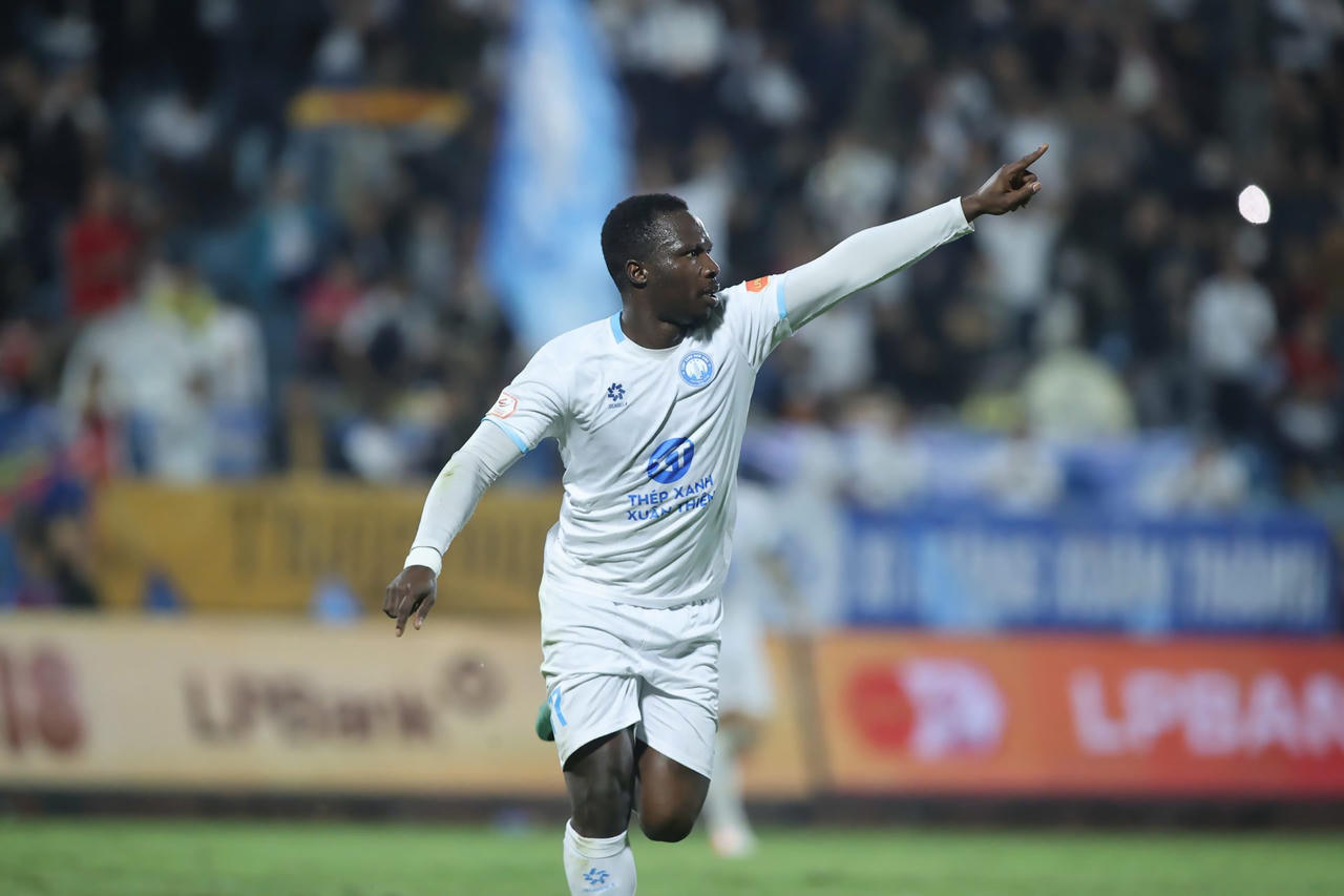 Nam Định trở lại đường đua V.League