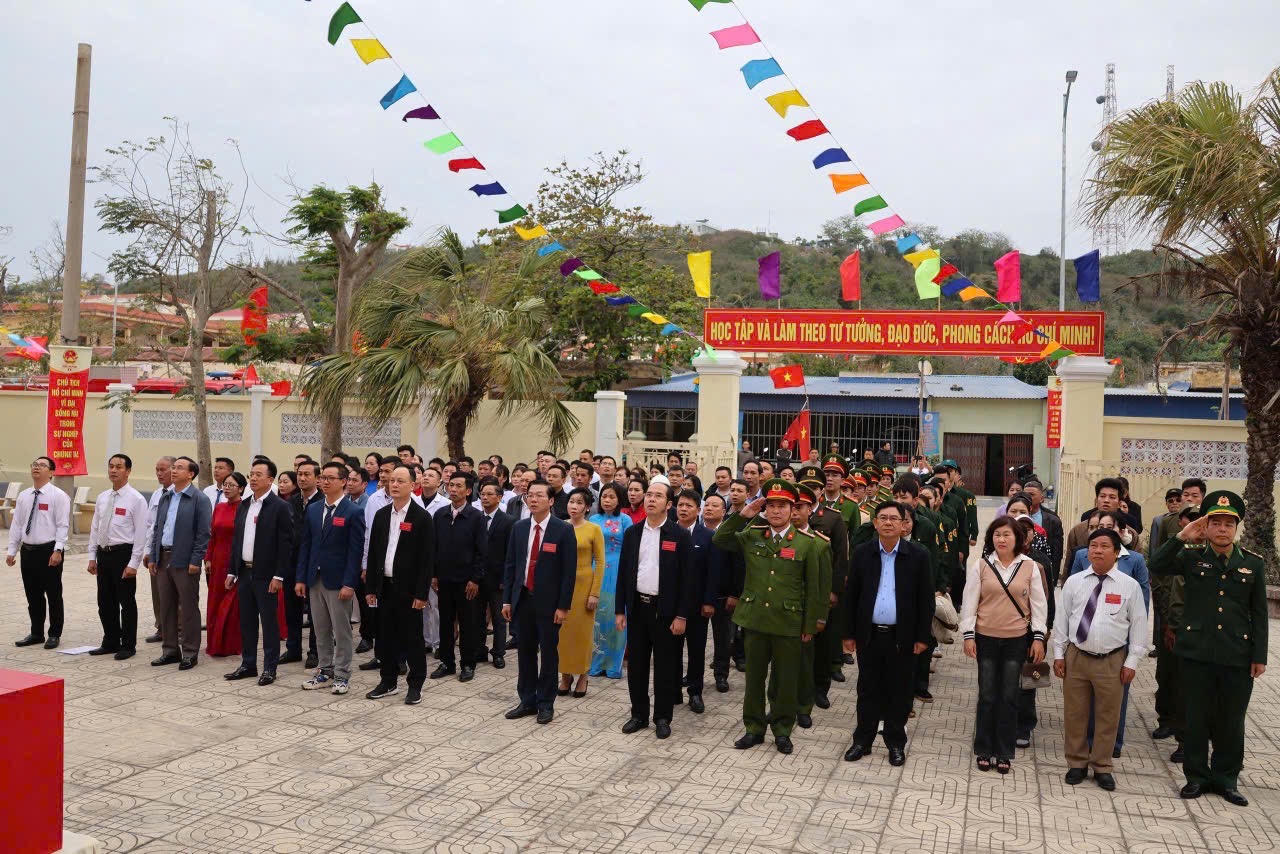 Nô nức không khí bầu cử sớm trên đảo tiền tiêu Bạch Long Vĩ