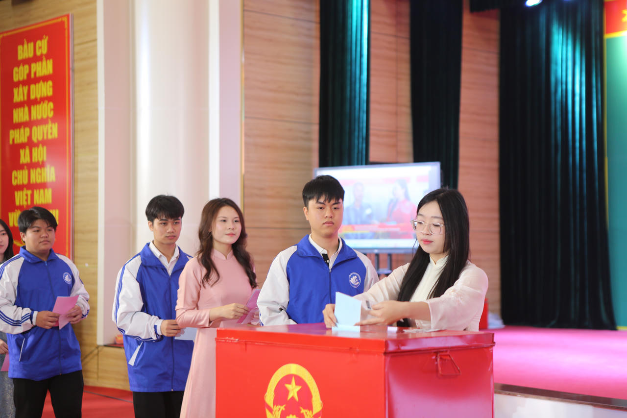 Ngày hội non sông trên đất "thủ đô gió ngàn"