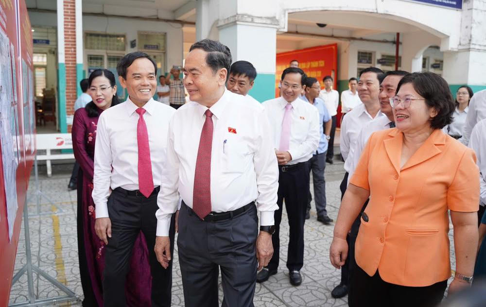 TP Hồ Chí Minh: Đến 9 giờ sáng, tiến độ cử tri đi bầu đã đạt gần 14%