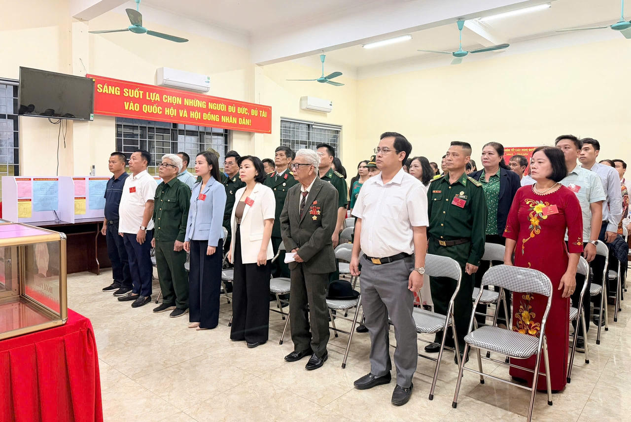 Đến 15 giờ hôm nay (15/3), cử tri Quảng Ninh đi bỏ phiếu đạt 98,53% 