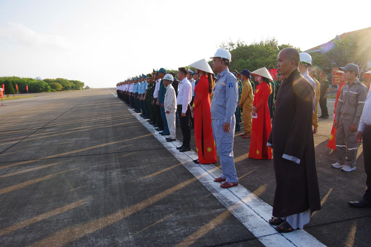 Tưng bừng ngày hội non sông tại Đặc khu Trường Sa