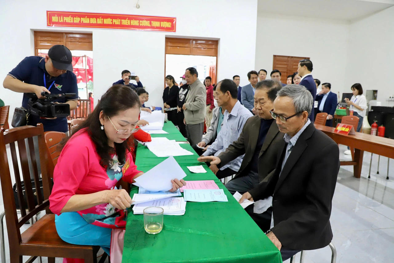 Tính đến 15h ngày 15/3, hơn 98% cử tri Thái Nguyên đã đi bầu cử