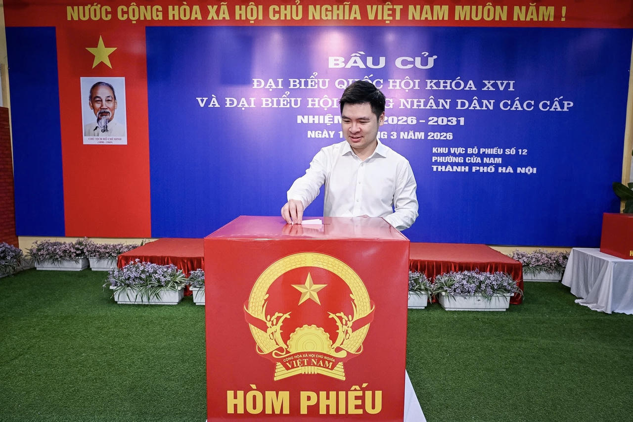 Doanh nhân trẻ Đỗ Vinh Quang tham gia bỏ phiếu trong Ngày hội toàn dân đi bầu cử