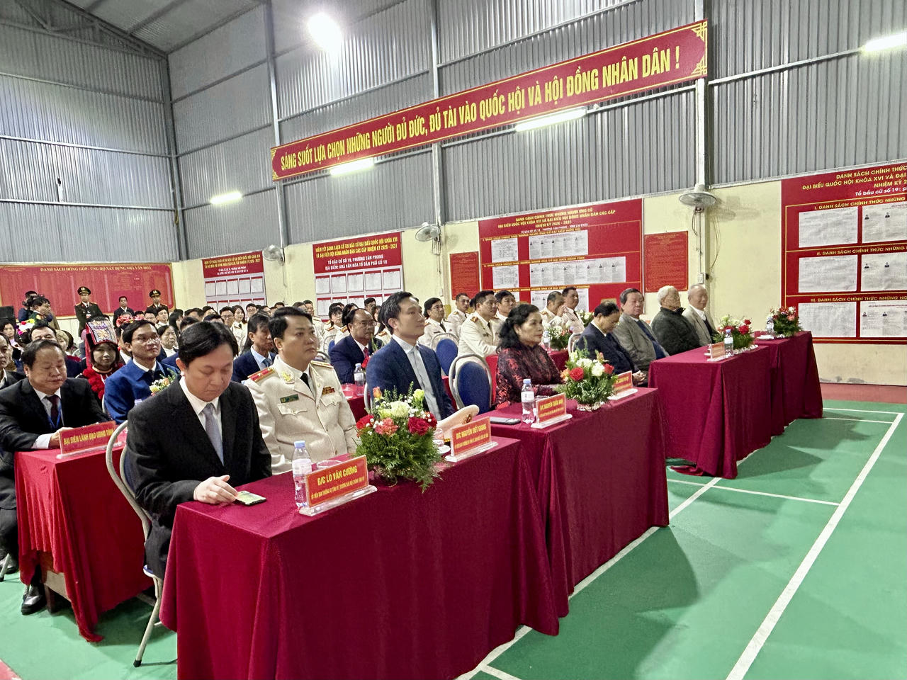 Tại khu vực bỏ phiếu số 19, không khí ngày bầu cử diễn ra trang nghiêm, đúng quy định pháp luật. 