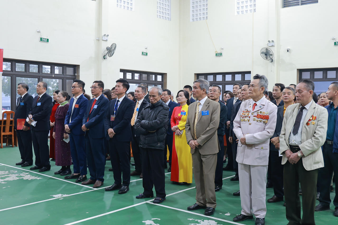 Cử tri Lào Cai hăng hái tham gia bầu cử