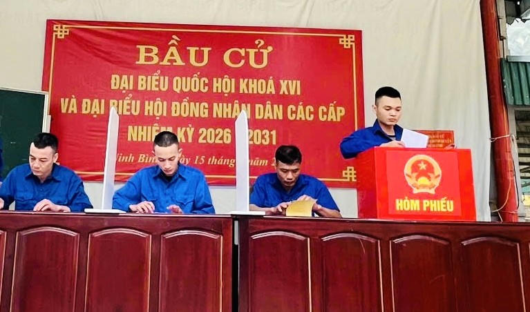 Ninh Bình tổ chức công tác bầu cử tại các Cơ sở cai nghiện ma túy và người bị tạm giữ, tạm giam tại các Trại Tạm giam Công an tỉnh để mọi người đều thực hiện được quyền công dân