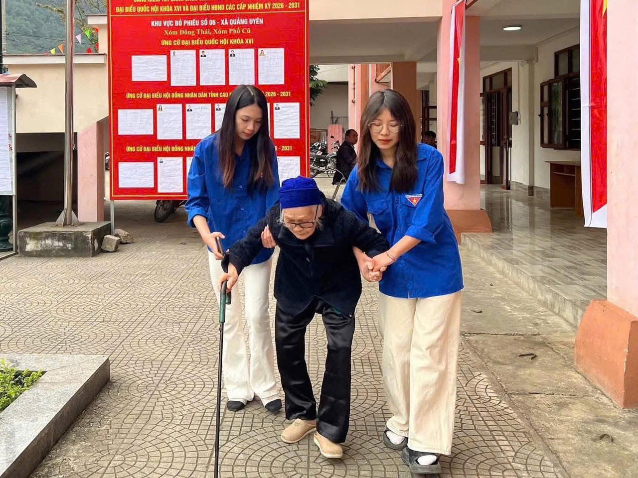 Lá phiếu của những cử tri "đặc biệt" tại Cao Bằng