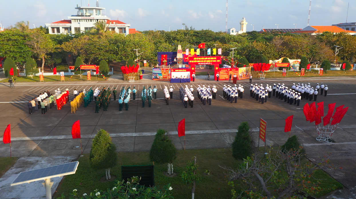 Tưng bừng ngày hội non sông tại Đặc khu Trường Sa