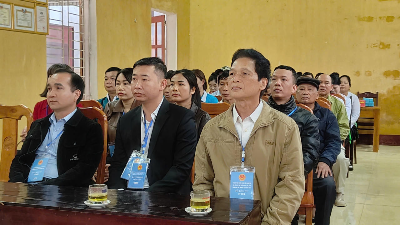 Cử tri Phú Thọ nô nức đi bầu cử đại biểu Quốc hội khóa XVI và đại biểu HĐND các cấp