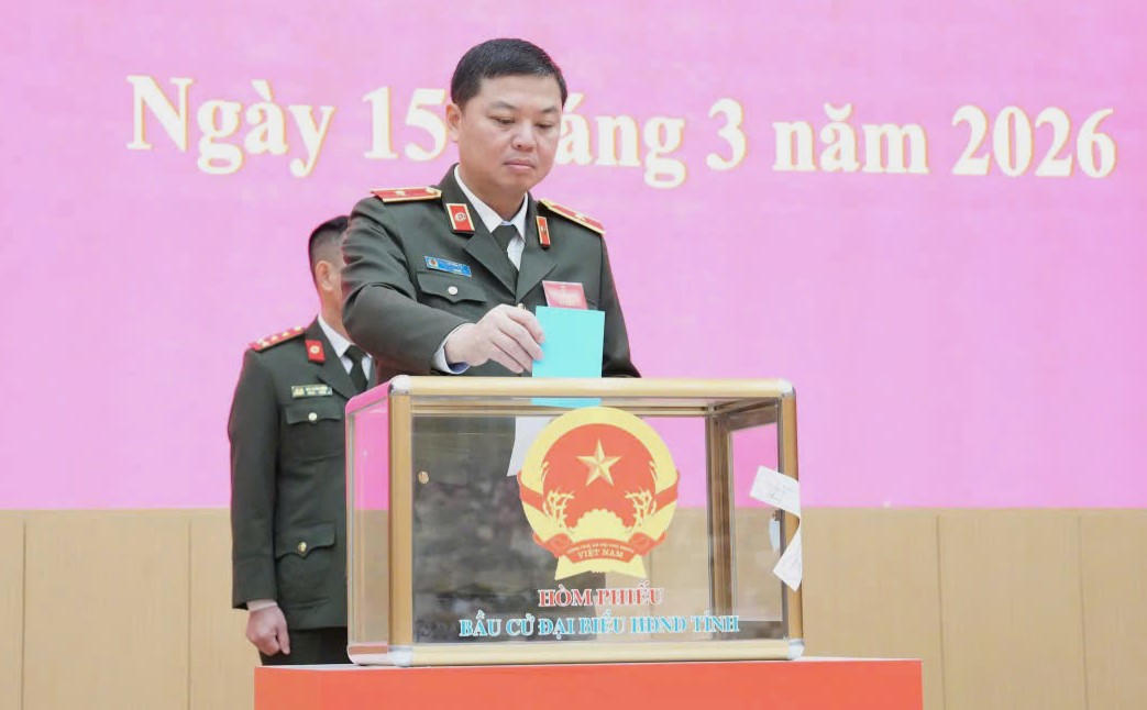 Đến 15 giờ hôm nay (15/3), cử tri Quảng Ninh đi bỏ phiếu đạt 98,53% 