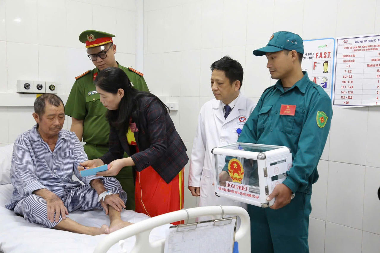 Đến 15 giờ hôm nay (15/3), cử tri Quảng Ninh đi bỏ phiếu đạt 98,53% 