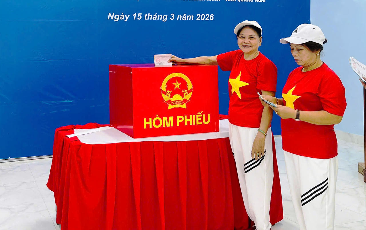 Mỗi lá phiếu đều thể hiện trách nhiệm của công dân đối với quê hương, đất nước.