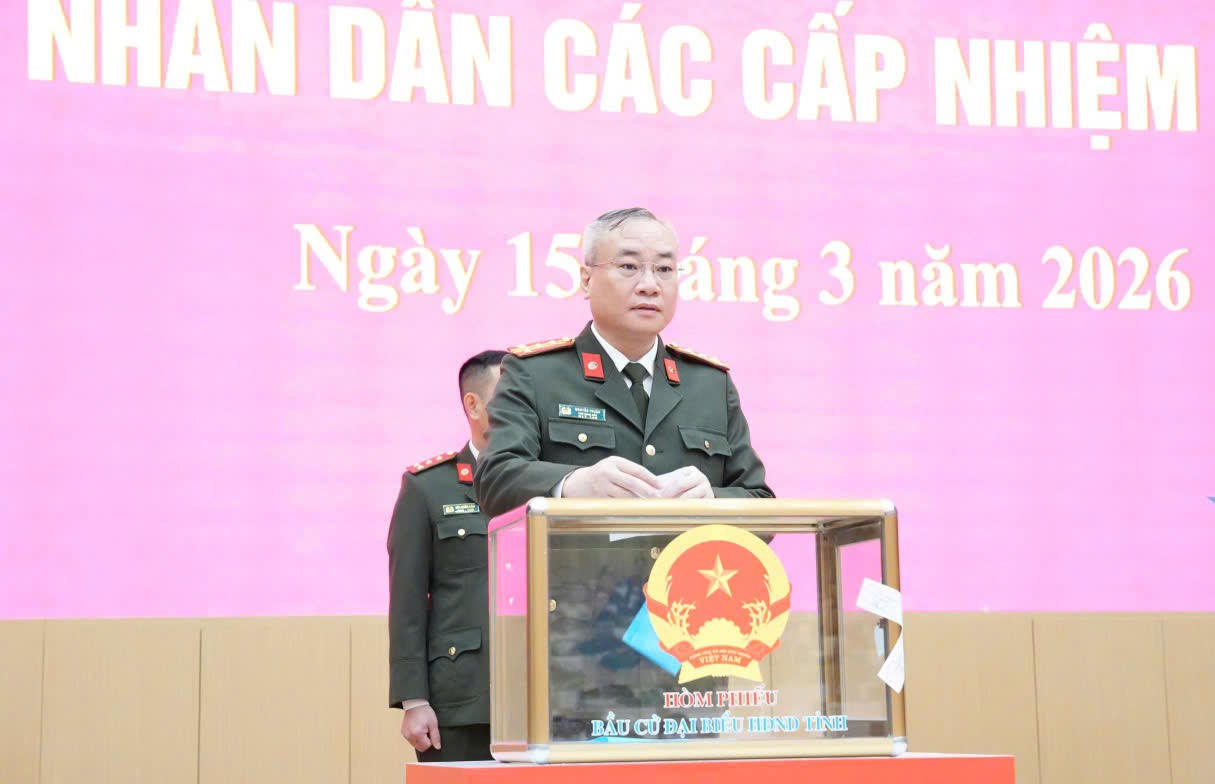 Đến 15 giờ hôm nay (15/3), cử tri Quảng Ninh đi bỏ phiếu đạt 98,53% 